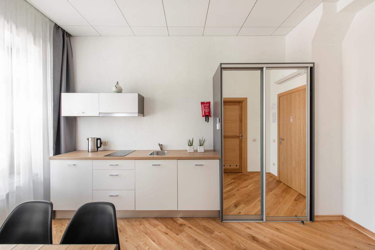 Piano Apartments Каунас Екстериор снимка